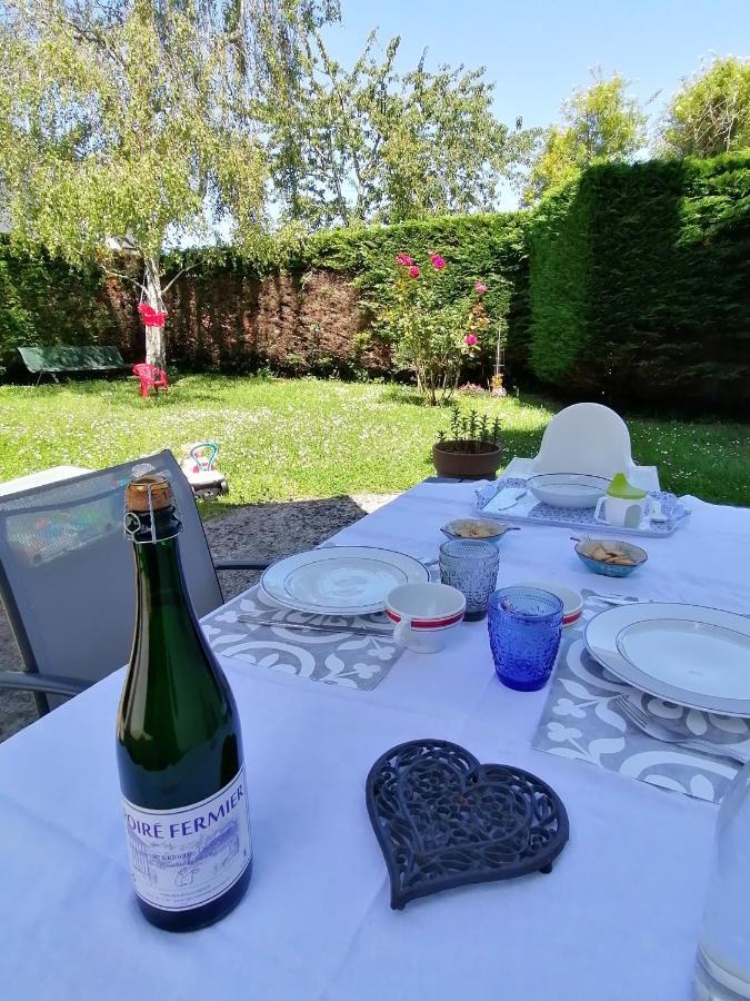 Апартаменти A La "Georgette" Et Son Jardin Avec Parking Вілле-сюр-Мер Екстер'єр фото